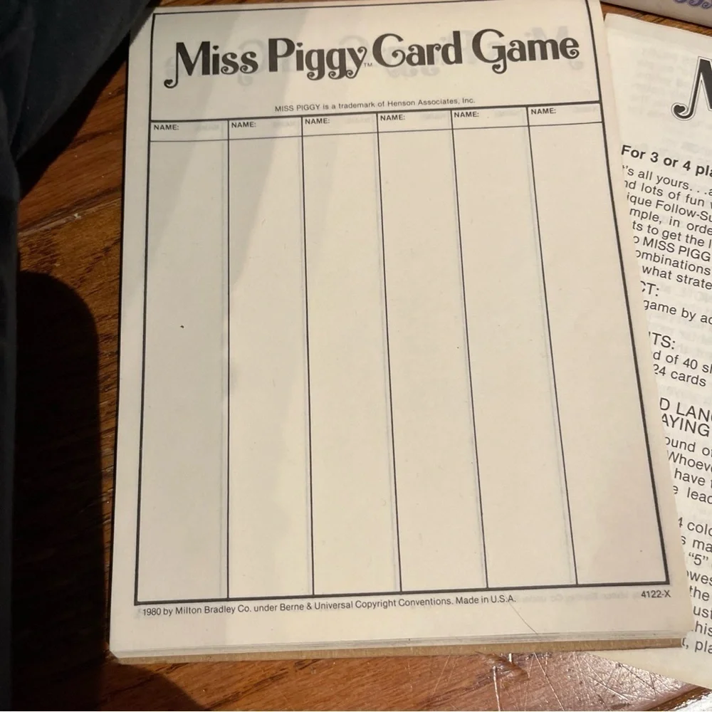 Vintage The Very Fashionable MISS PIGGY CARD GAME Milton Bradley 1980